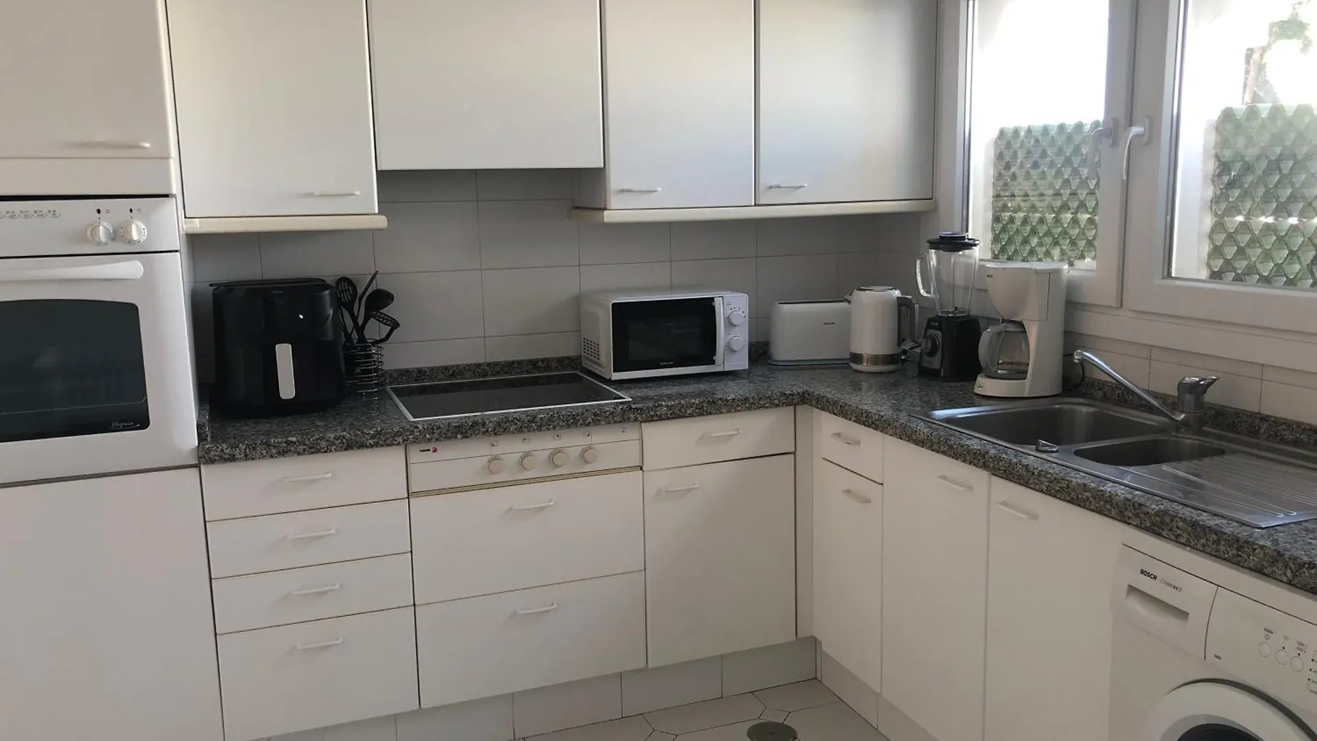 1404: 2 Bed Penthouse Apt In El Presidente Estepona
